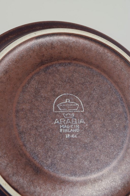 Ulla Procope for Arabia, Finland. Ruska, set of three stoneware tea cups with matching saucers in - 4
