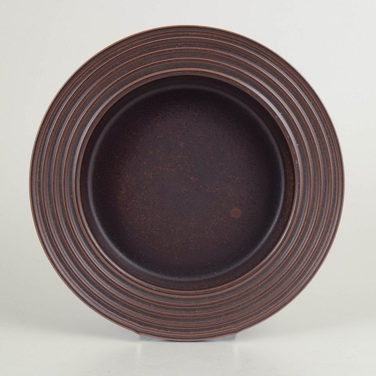 Ulla Procope for Arabia, Finland. Ruska, large stoneware bowl in earth tones. Approx. 1970s. - 2