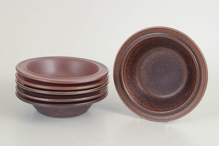 Ulla Procope for Arabia, Finland. Ruska, set of six stoneware deep plates in earth tones. Approx. (1 of 4)