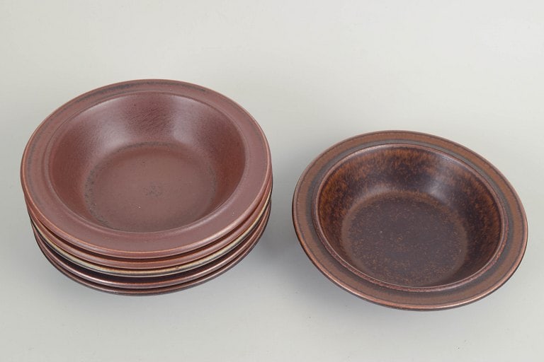Ulla Procope for Arabia, Finland. Ruska, set of six stoneware deep plates in earth tones. Approx. - 2
