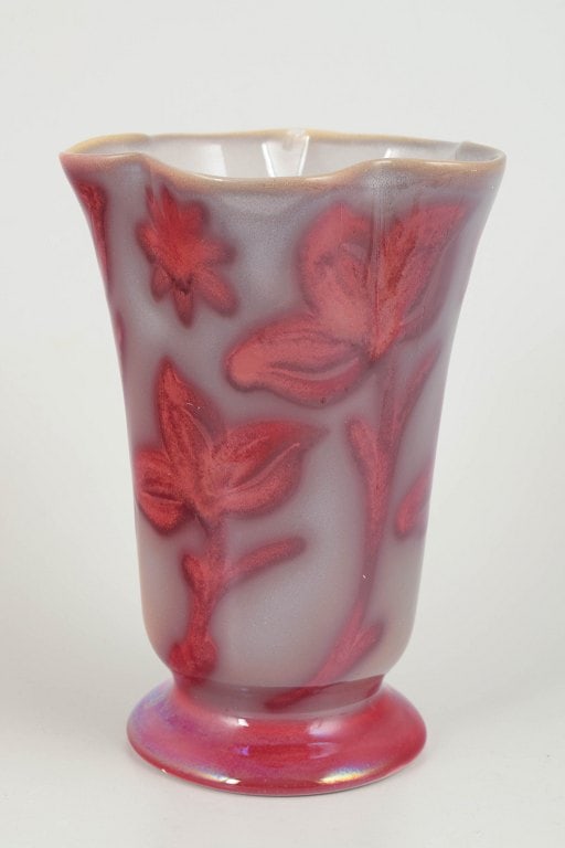 Edgar Bockman for Hoganas, Sweden. Ceramic vase with relief floral and foliate motifs. Circa 1920s.: Edgar Bockman for Hoganas, vase. Decorative ceramic vase with a glossy lustre glaze and relief floral and foliate motifs. Origin: Sweden. Material: Ceramic. Dimensions: H. 20 cm, D. 13 cm. Period: c. 