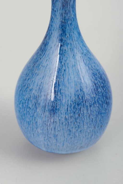 Gunnar Nylund for Rorstrand, Sweden. Miniature vase in glazed stoneware with a slender neck. - 3