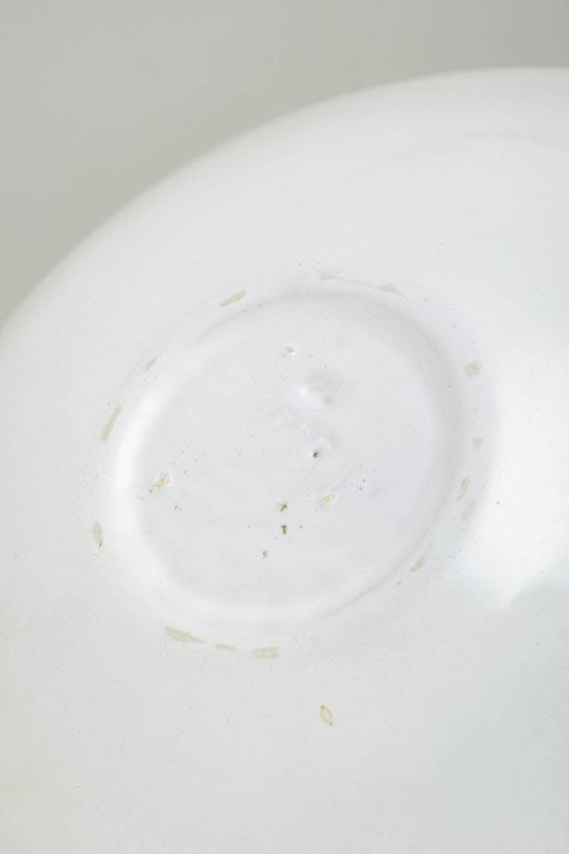 Mari Simmulson for Upsala Ekeby, Sweden. Round faience bowl with a stylised agave leaf motif in - 4