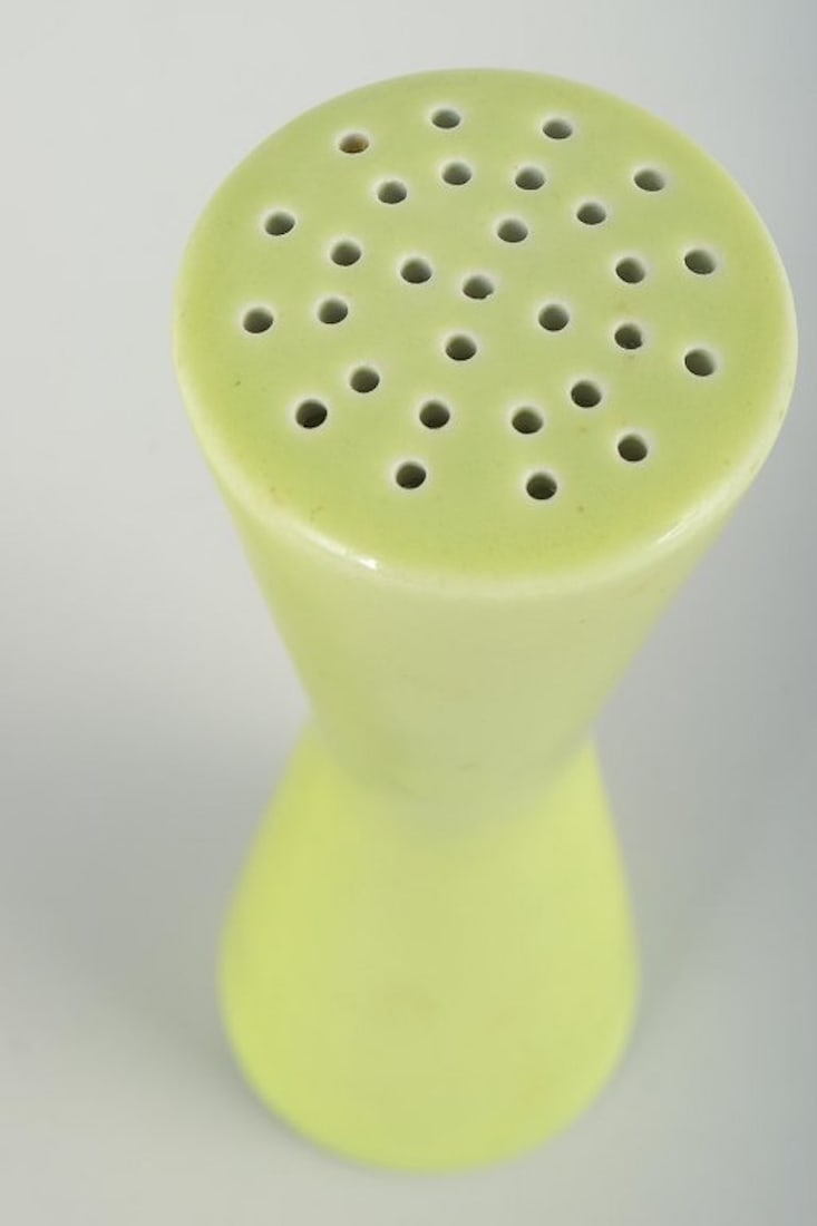 Stig Lindberg for Gustavsberg, Sweden. Organically shaped 'Colorado' sugar shaker in glazed - 3