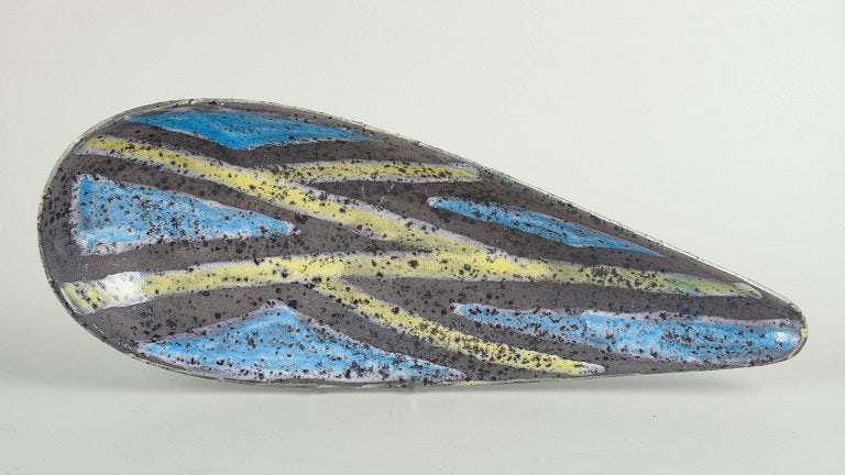 Guido Gambone for Bitossi, Italy. Large ceramic bowl with abstract pattern in blue, yellow and dark - 2