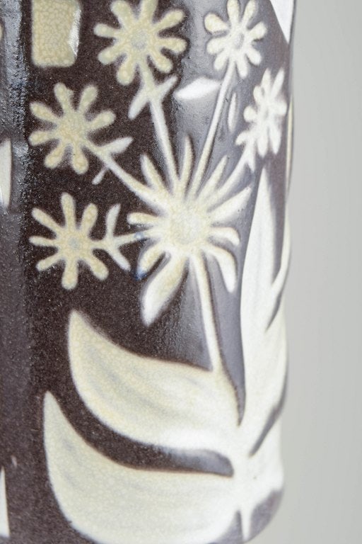 Mari Simmulson for Upsala Ekeby, Sweden. Cylindrical glazed ceramic vase with a narrow neck. Approx. - 3