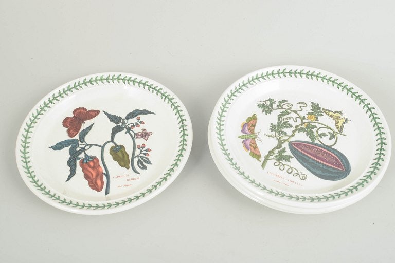Portmeirion, England. Set of four faience lunch plates with a botanical motif. Approx. 1970s. - 3