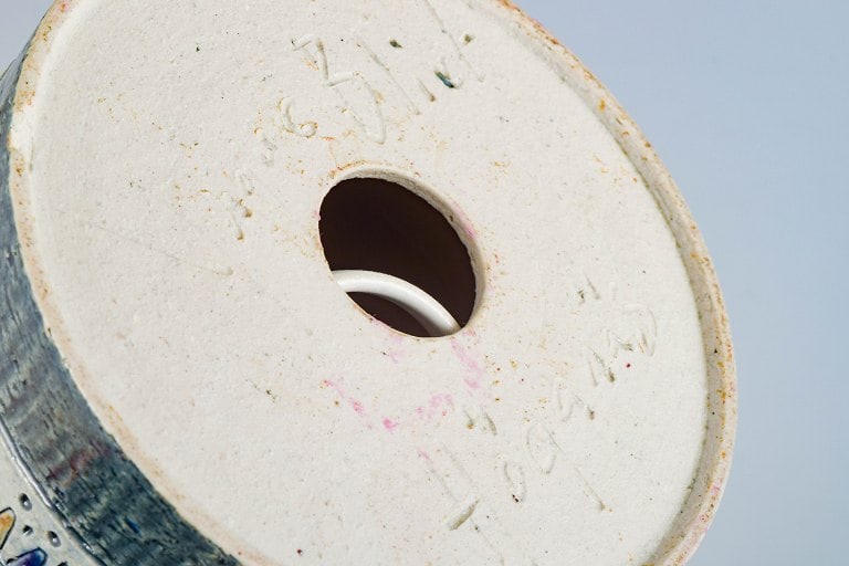 Yngve Blixt for Hoganas, Sweden. Small stoneware table lamp in blue, yellow and brown tones on - 4