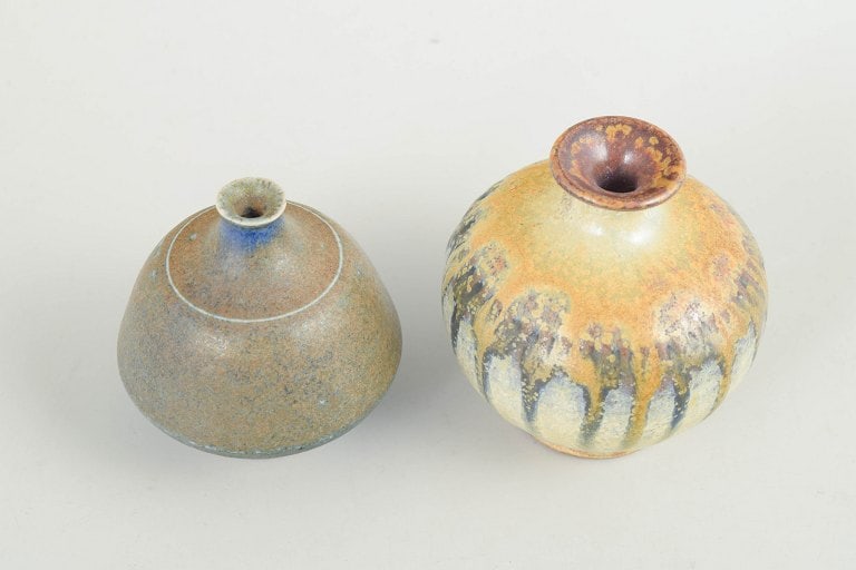 Wallakra, Sweden. Two miniature stoneware vases in earth tones and flowing effects. Approx. 1970s. - 2