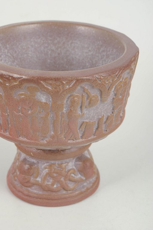 Michael Andersen & Son, Denmark. Relief-decorated stoneware baptismal font in warm pink and brown - 3