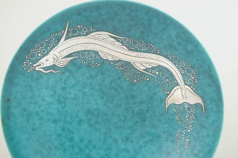 Wilhelm Kage for Gustavsberg, Sweden. Low bowl with turquoise-green glaze and silver inlay with a - 2