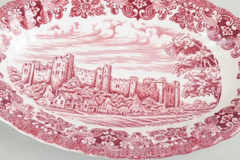 Olde Country and Wood & Sons, England. Set of two faience serving trays with landscape and - 3