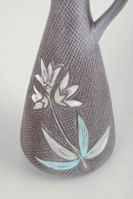 Mari Simmulson for Upsala Ekeby, Sweden. Stoneware pitcher with a grey-violet textured surface. - 3