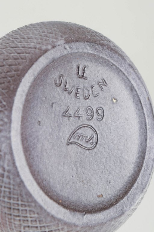 Mari Simmulson for Upsala Ekeby, Sweden. Stoneware pitcher with a grey-violet textured surface. - 4