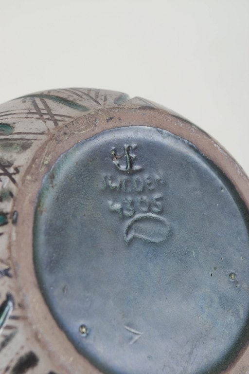 Mari Simmulson for Upsala Ekeby, Sweden. Stoneware vase with relief decoration in green and grey - 4