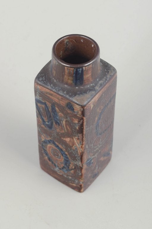 Nils Thorsson for Royal Copenhagen, Denmark. Stoneware vase in blue and brown tones. Approx. - 2