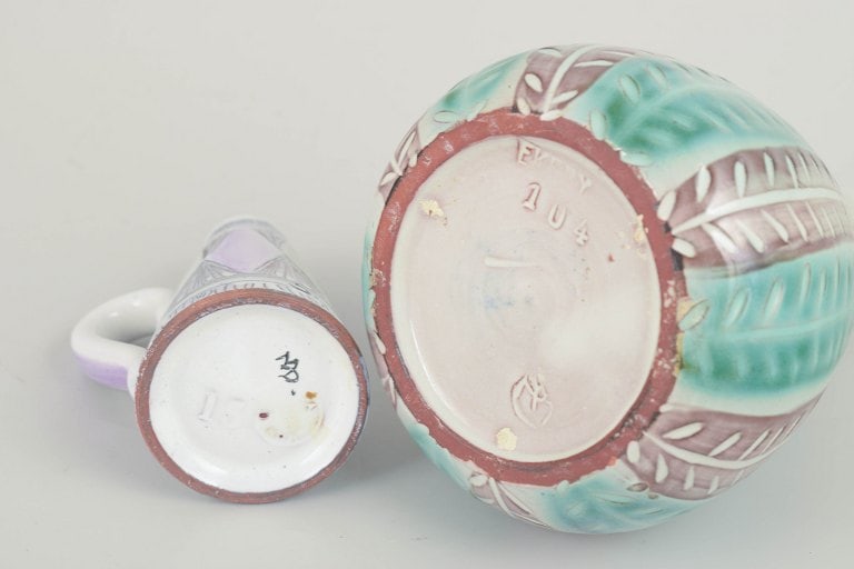 Ingrid Atterberg & Mari Simmulson for Upsala Ekeby, Sweden. Two ceramic pitchers in pastel tones. - 4