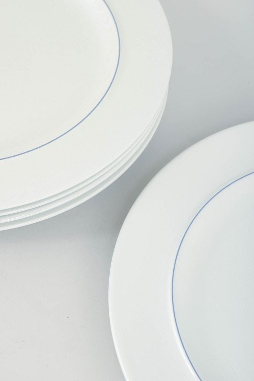 Grethe Meyer for Royal Copenhagen, Denmark. Set of five Blue Line faience lunch plates with blue - 3