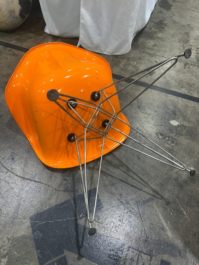 Pair of Mid-Century Modern Orange Fiberglass Armchairs with Wire Bases after Herman Miller - 7