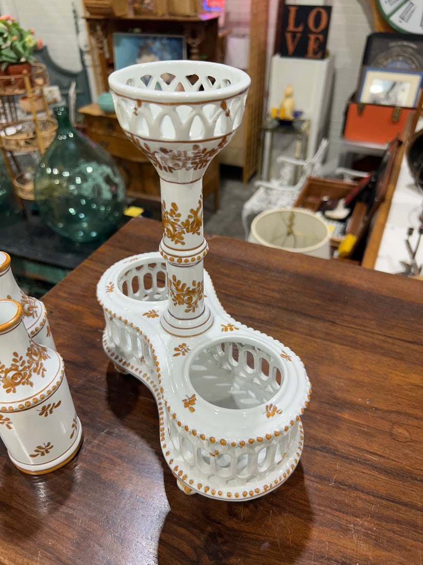 Italian Faience-Style Reticulated Centerpiece with Two Cruets - 4