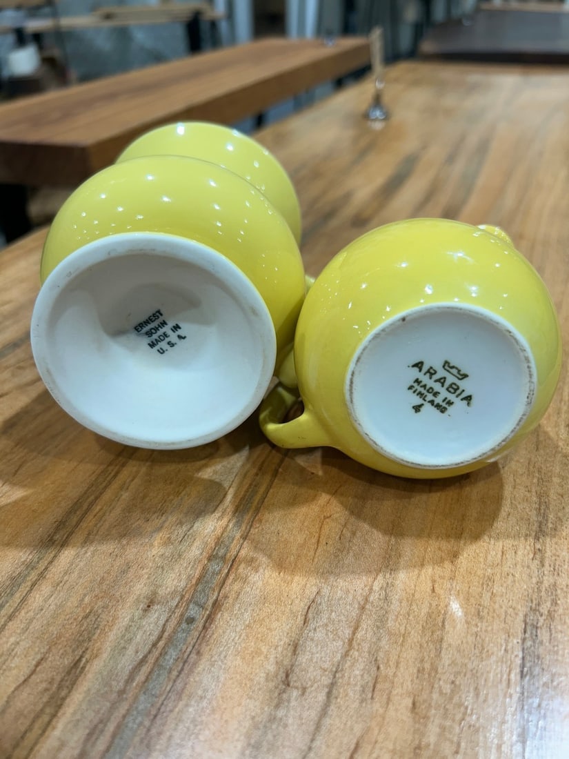 Pair of Mid-Century Modern Yellow Ceramic Creamers by Arabia and Ernest John - 3