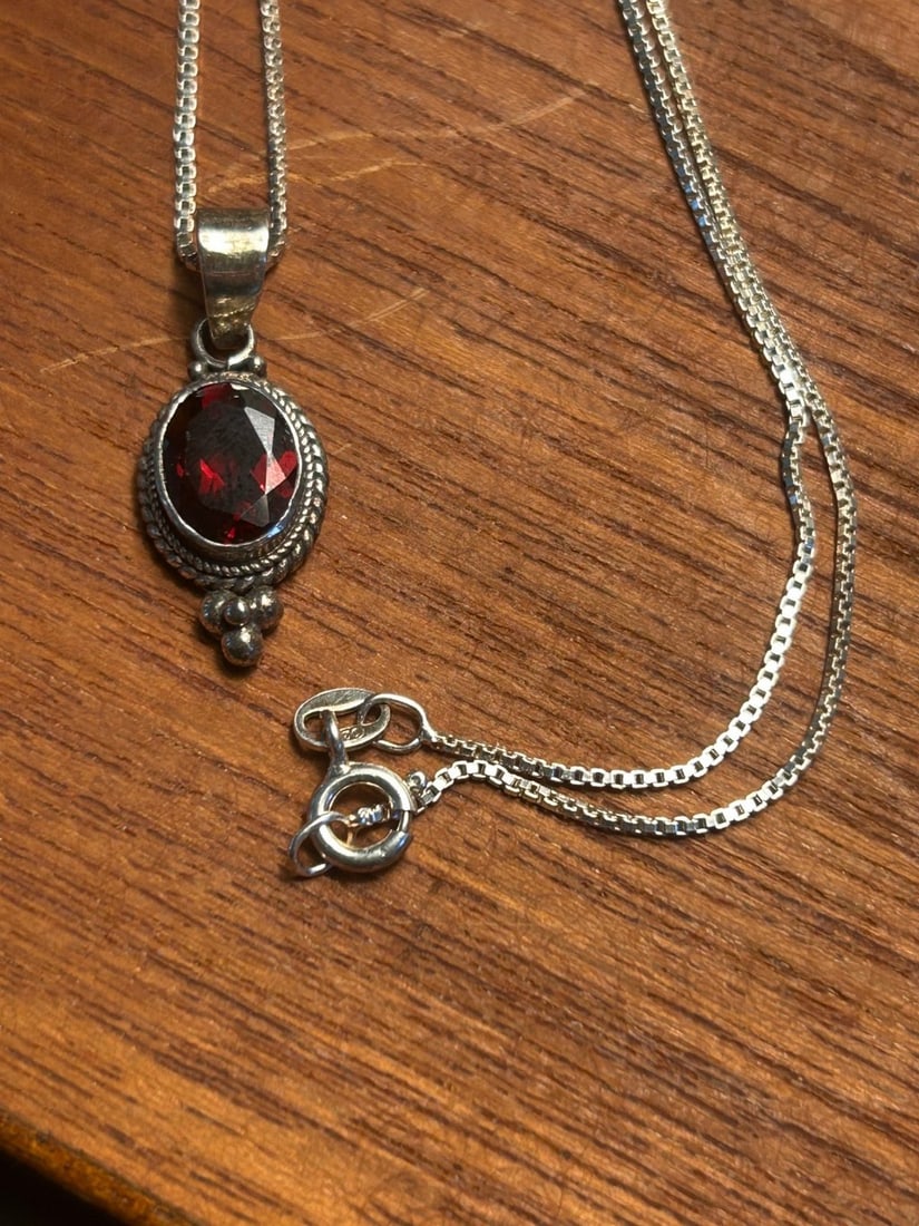 Sterling Silver and Garnet Pendant Necklace - 3