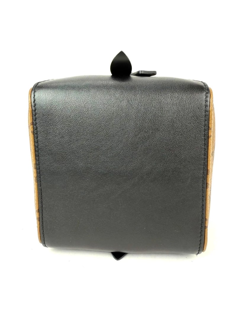Louis Vuitton Reverse Monogram Square Shoulder Hand Bag - 8