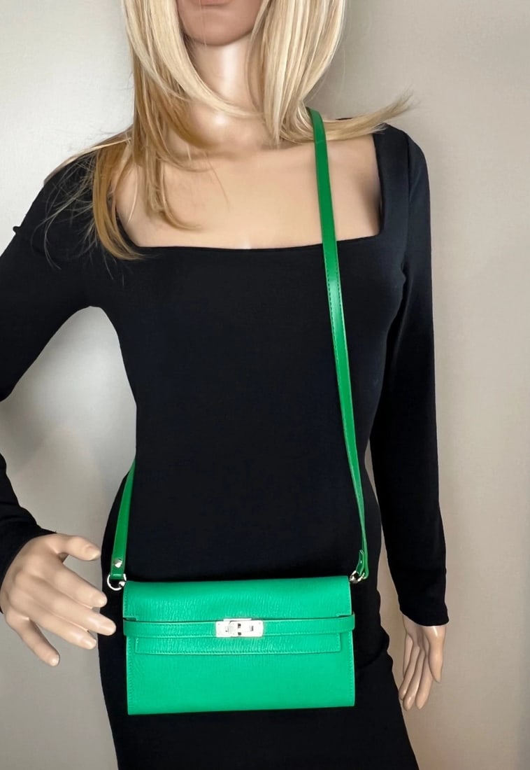 Hermes Chevre Mysore Kelly Longue Green Menthe Leather Wallet - 17
