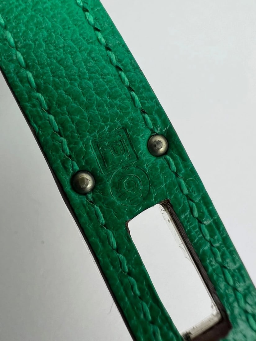 Hermes Chevre Mysore Kelly Longue Green Menthe Leather Wallet - 9