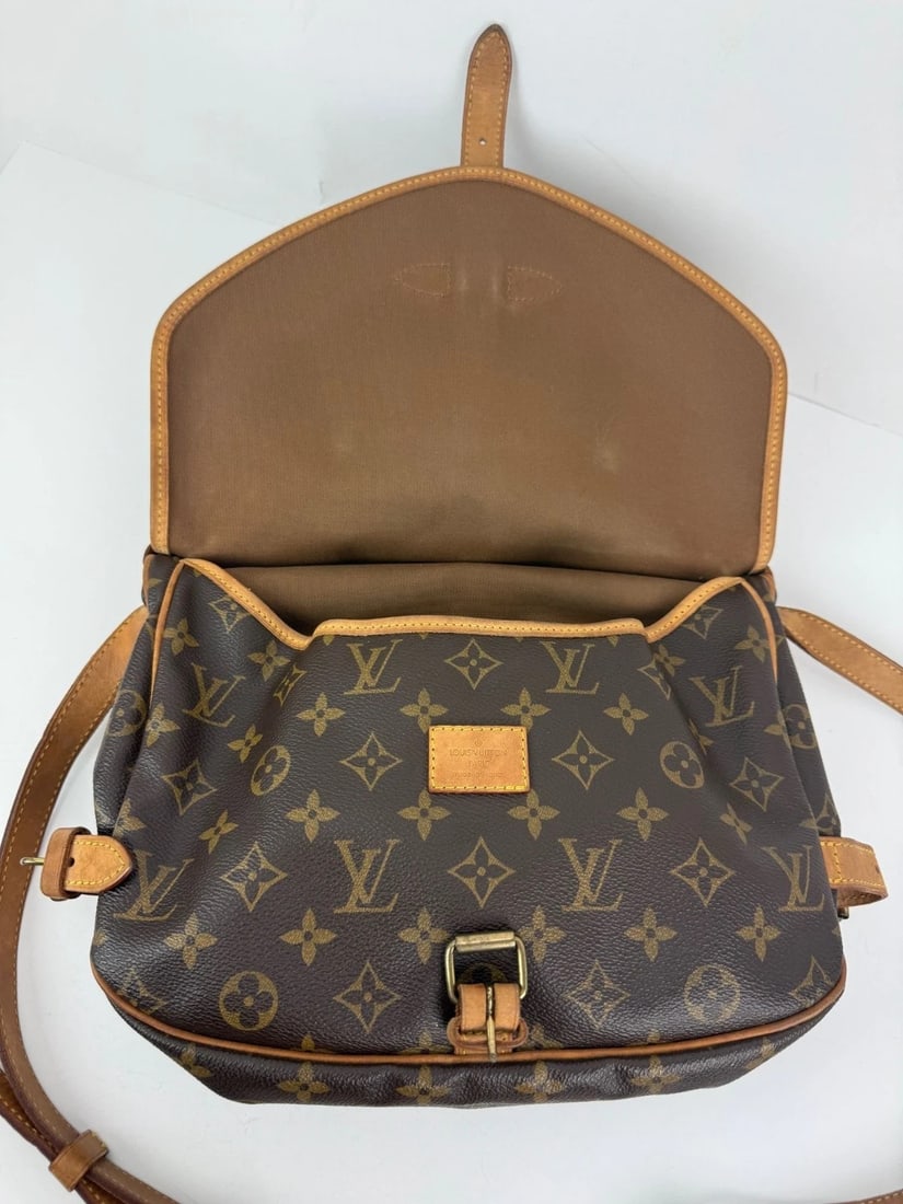 Louis Vuitton Monogram Saumur 30 Vintage Saddle Messenger CrossbodyBag - 10