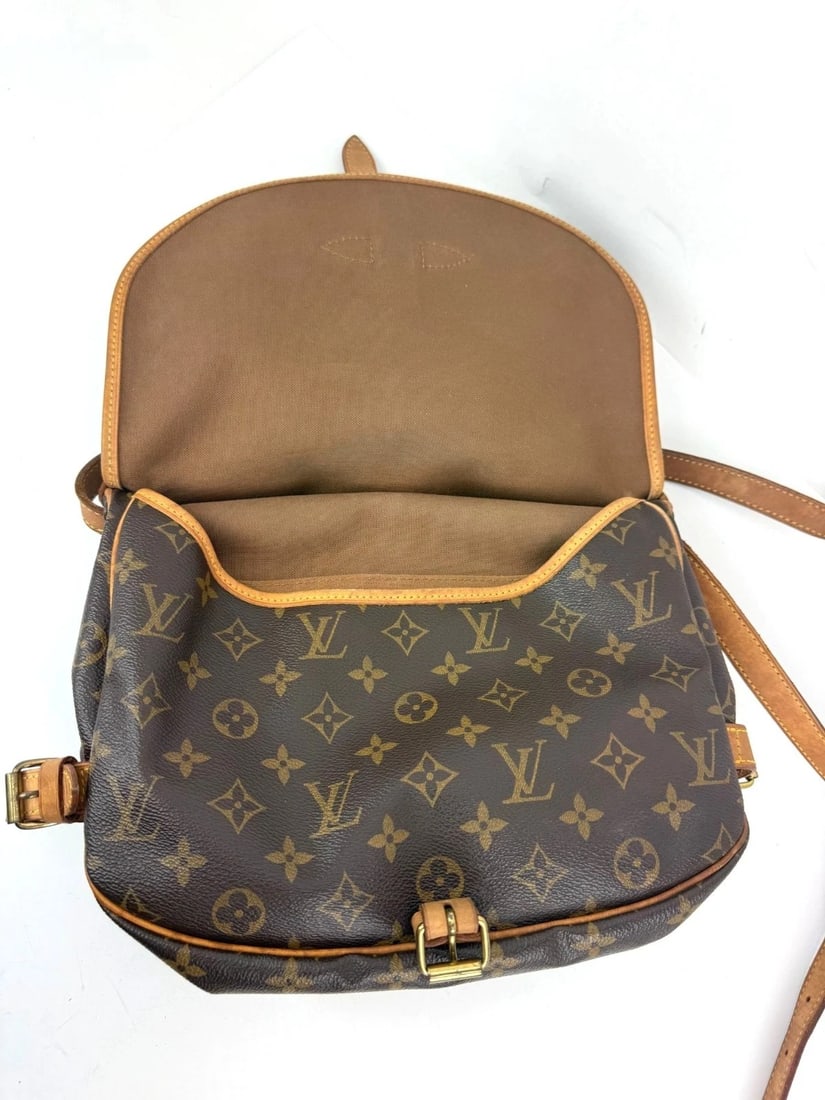 Louis Vuitton Monogram Saumur 30 Vintage Saddle Messenger CrossbodyBag - 12