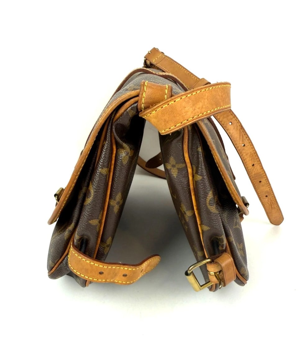Louis Vuitton Monogram Saumur 30 Vintage Saddle Messenger CrossbodyBag - 17