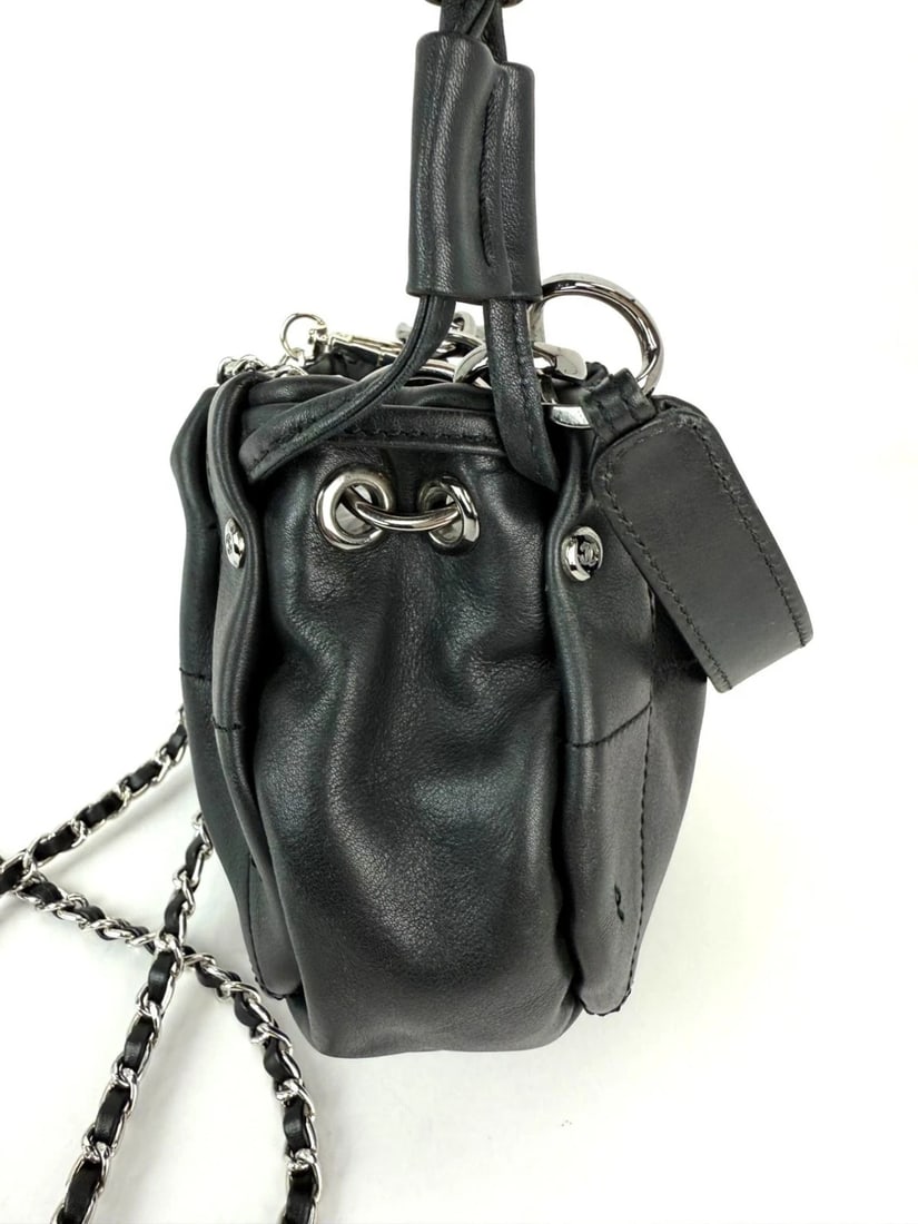 Chanel Vintage Small Lambskin Stitched Chocolate Bar Chain Black Bag - 9