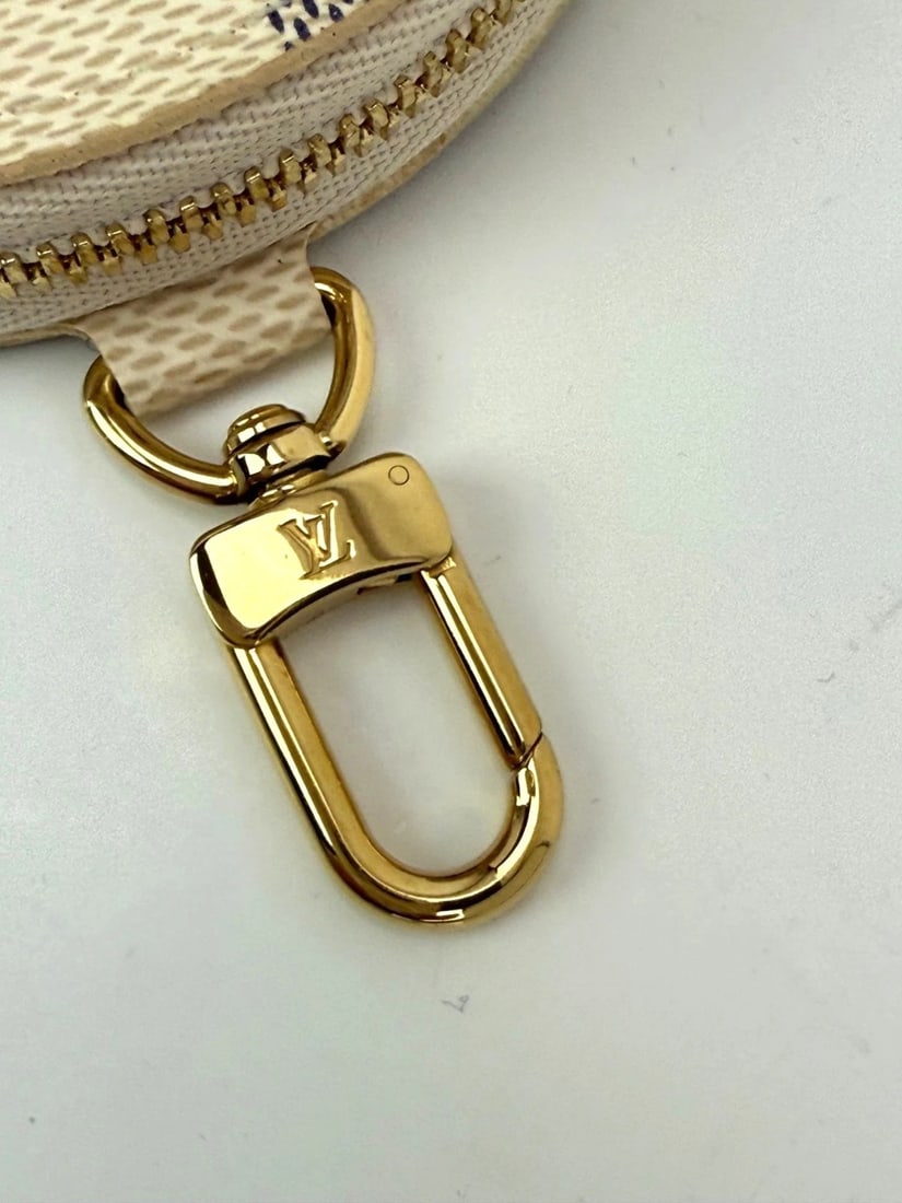 Louis Vuitton 2021 Christmas Animation Damier Azur Coin Case Bag Charm - 14