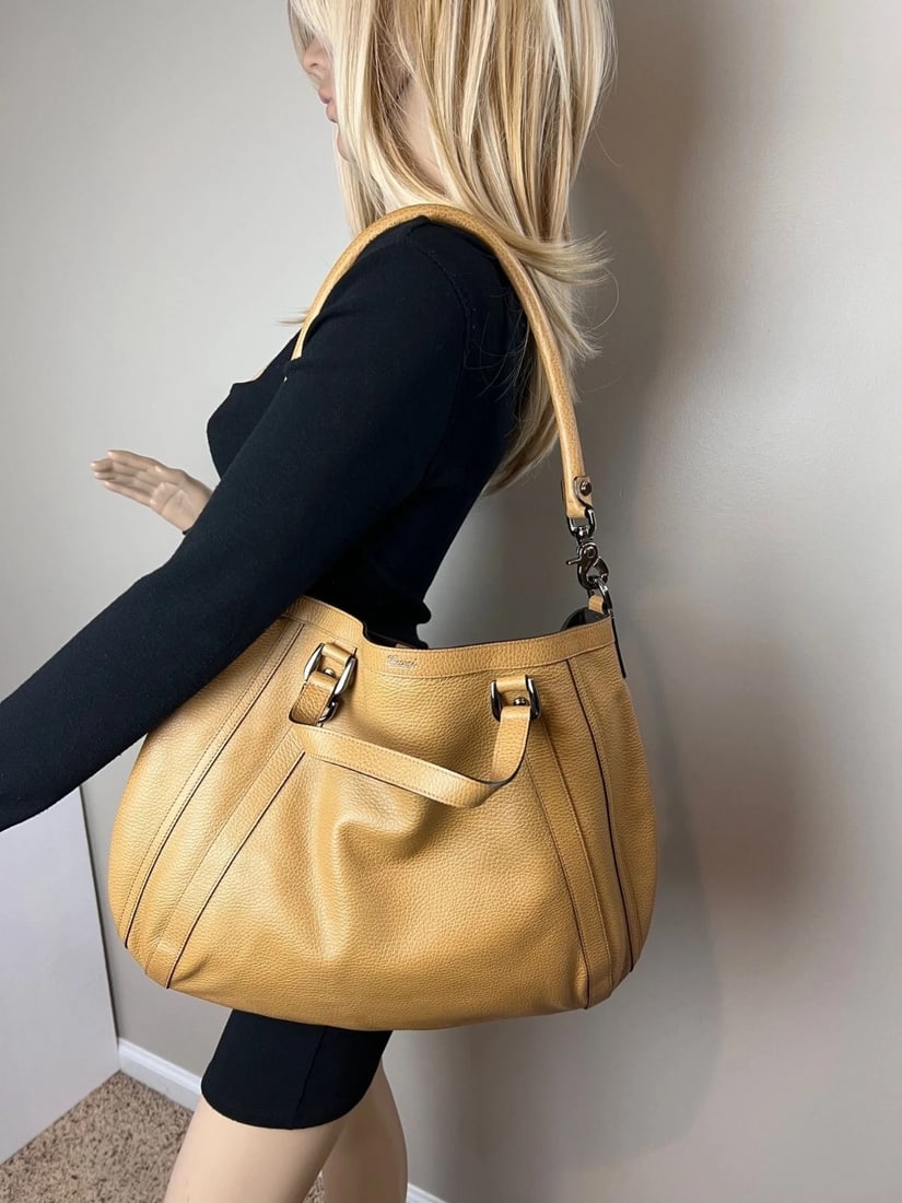 Gucci Abbey Convertible Beige Leather Hobo Shoulder Bag - 16