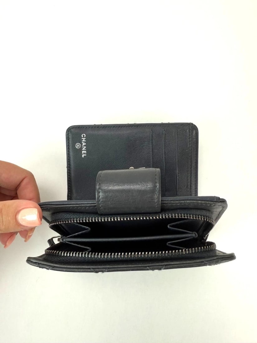 Chanel aged calfskin 2.55 Reissue Zip Gray Compact Wallet - 8