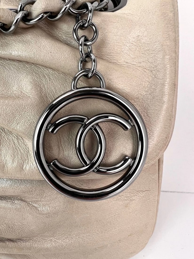 Chanel Lambskin Quilted Pile Ou Face Flap Beige Clair Shoulder Bag - 14
