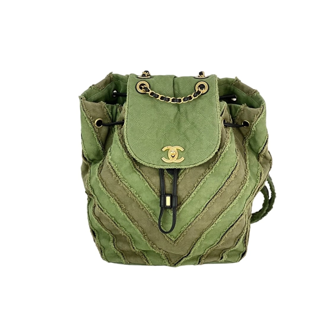 CHANEL Backpack Canvas Chevron Cuba Patchwork Khaki Green Backpack: Title: CHANEL Backpack Canvas Chevron Cuba Patchwork Khaki Green Backpack Description: Pre-Owned 100% Authentic CHANEL Cruise Coco Cuba Collection Chevron Patchwork Khaki Green Backpack RATING: A/B...