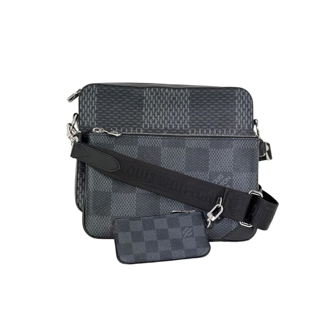 LOUIS VUITTON Trio Messenger Damier Graphite Men's Bag: Title: LOUIS VUITTON Trio Messenger Damier Graphite Men's Bag Description: Pre-Owned 100% Authentic LOUIS VUITTON Trio Messenger Damier Graphite Men's Bag RATING: A...Excellent, near mint, has little 