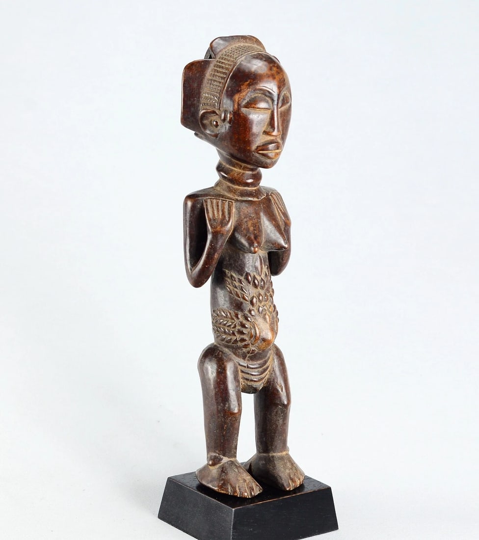 Cute LUBA female figure cult statue sculpture Congo African Tribal Art 1702: Title: Cute LUBA female figure cult statue sculpture Congo African Tribal Art 1702 Description: CONGO DRC Beautiful LUBA female figure Very nice classic sculpture The Luba are a great people in easter