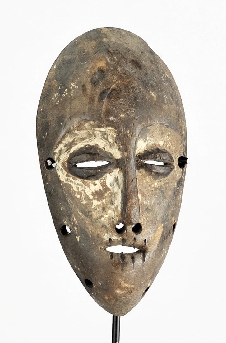Superb LEGA Lukwakongo small Mask Bwami cult Congo DRC African Tribal Art 1092: Title: Superb LEGA Lukwakongo small Mask Bwami cult Congo DRC African Tribal Art 1092 Description: CONGO DRC LEGA Lukwakongo mask Lukwakongo maskettes are small and light wooden masks belonging to hig