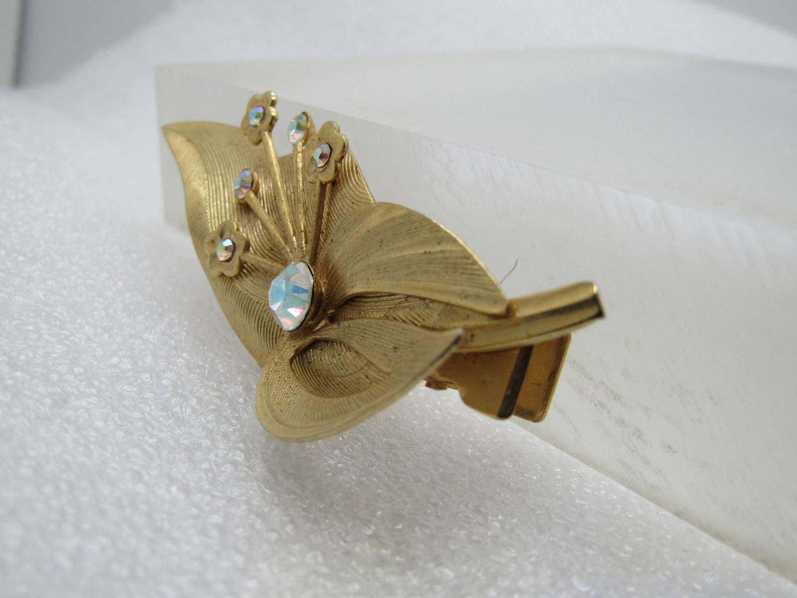Vintage Rinestone Leaf Hair Clip, Aurora Borealis, 1950's-1960's - 2
