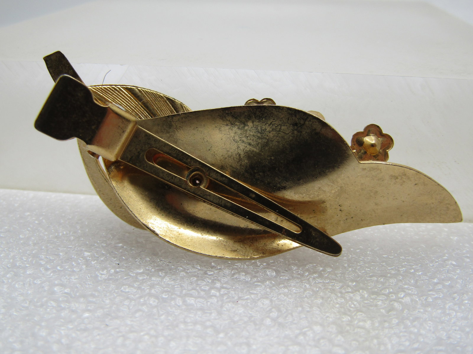 Vintage Rinestone Leaf Hair Clip, Aurora Borealis, 1950's-1960's - 4