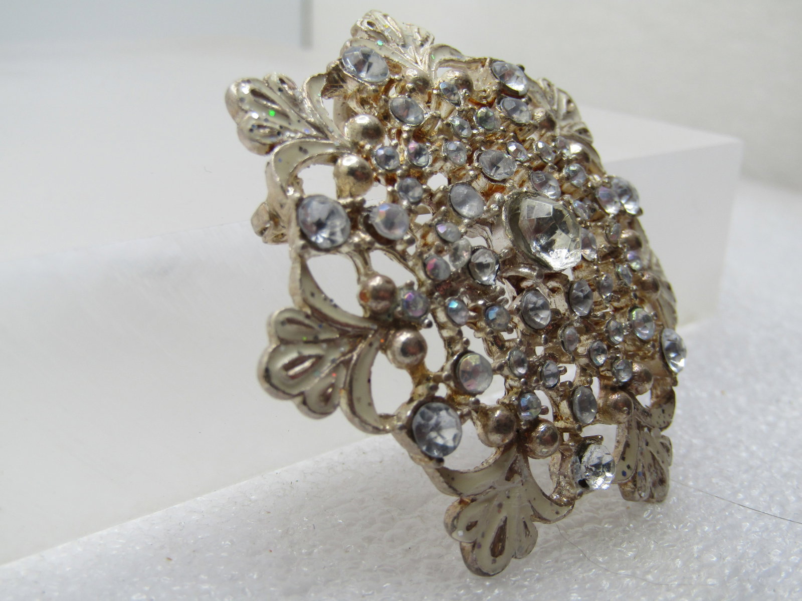 Vintage White Enameled & Rhinestone Brooch/Pendant , Blossomish. 1980's - 3