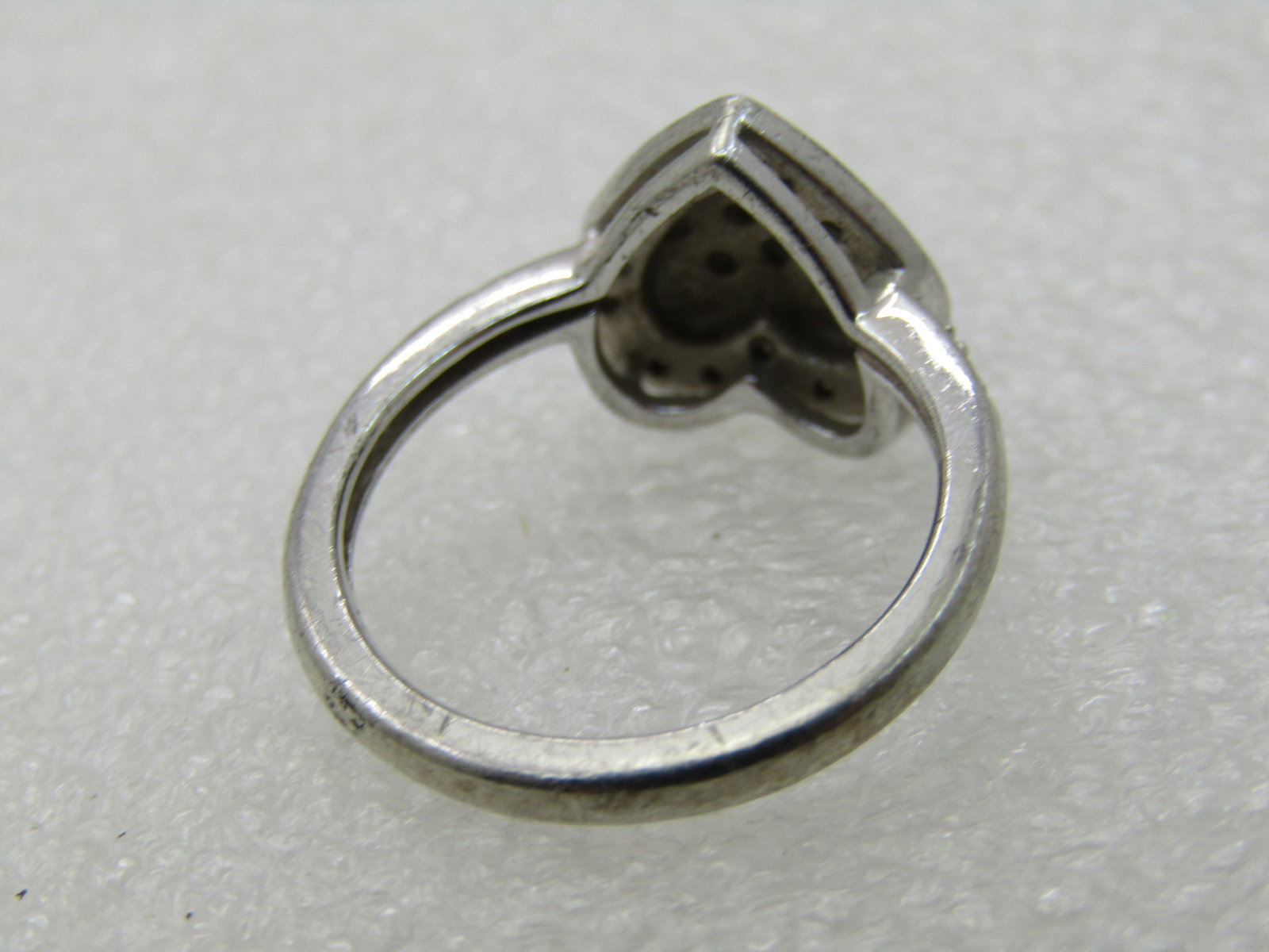 Vintage Sterling Black & Clear Diamond Heart Ring, signed Sun, 3.84 Gr. Sz. 7 - 6
