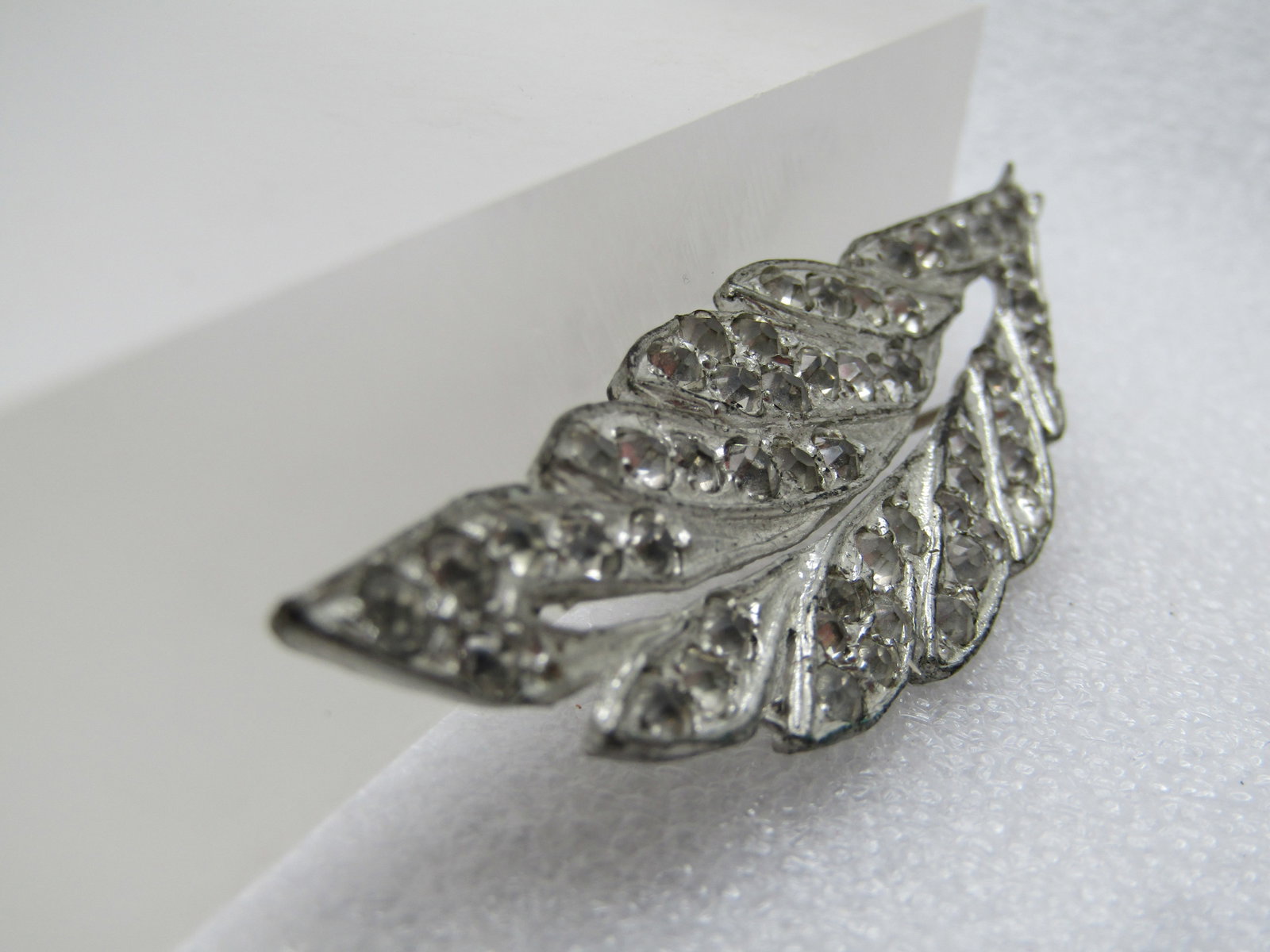 Vintage Cast Metal Rhinestone Leaf Brooch, 1940's - 3