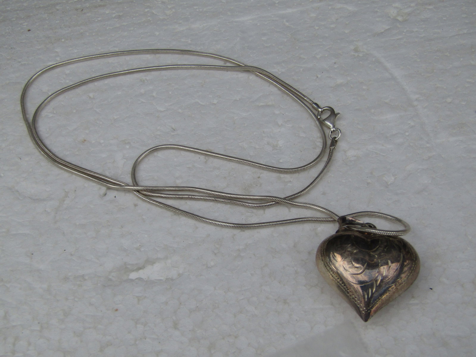 Vintage Sterling Engraved Puffy Heart Necklace 28" Round Snake Chain, 17.81 gr. - 3
