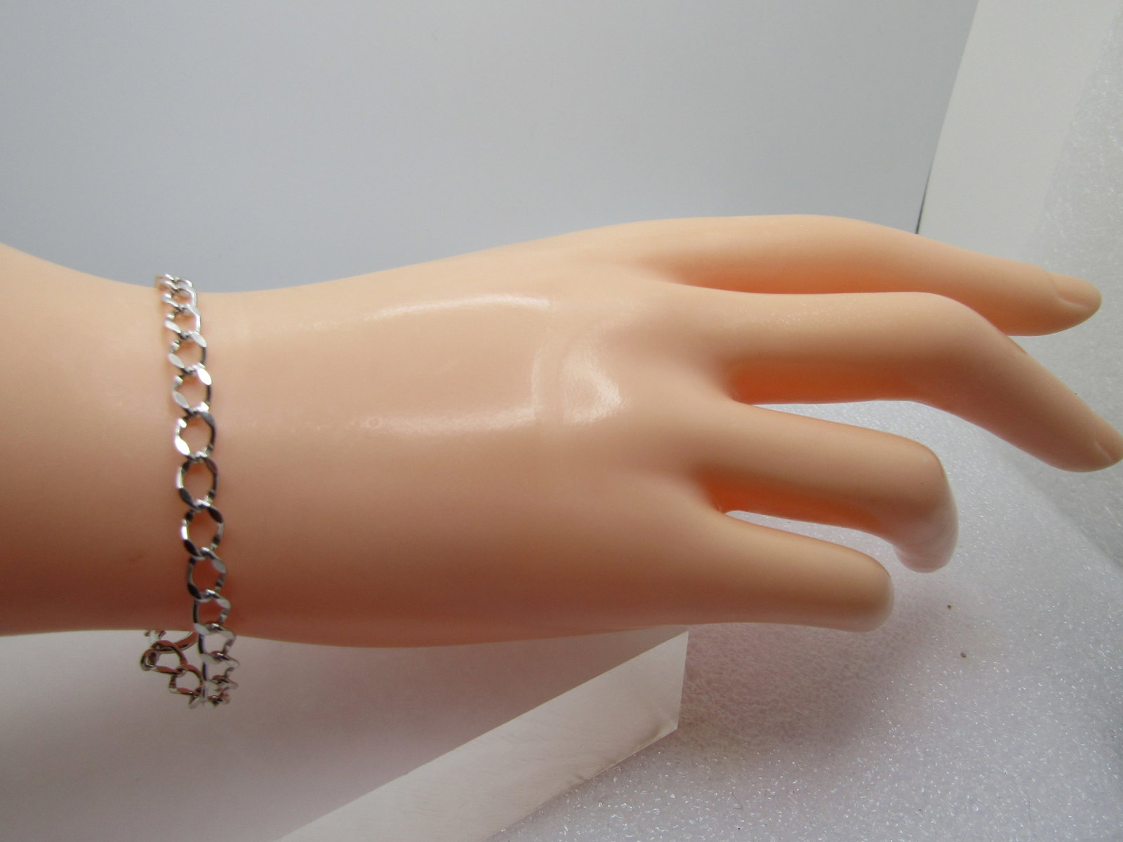 Vintage Charm Bracelet, 7", 4mm wide, 1970's-1980's - 6