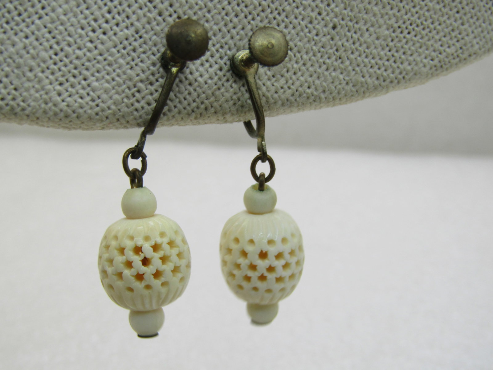 Vintage Carved Lantern Earrings, Screw Back, Mid-Century, 1.5" - 5