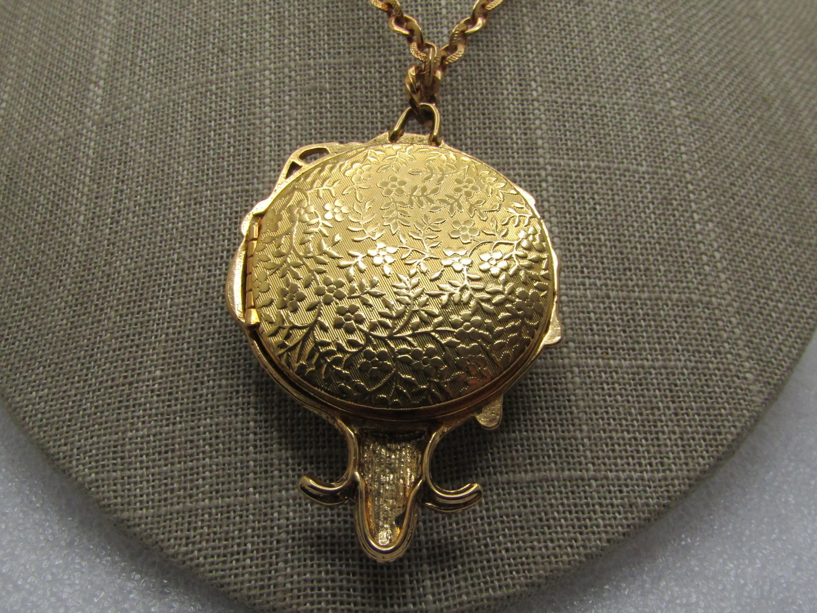 Vintage Enameled Locket Rhinestone Necklace Signed Berebi, Limited Edition, 1980's-1990's - 5